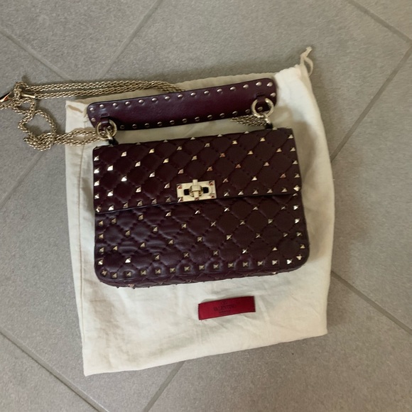 VALENTINO GARAVANI Medium Quilted Rockstud Spike Shoulder Bag - Picture 1 of 8